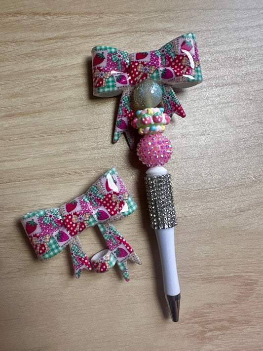 strawberries + bows bow pen | bling pen + matching straw topper
